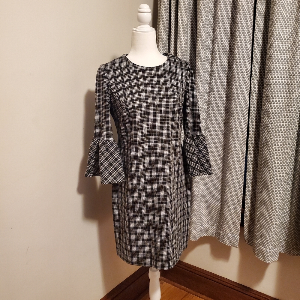 CALVIN KLEIN | Plaid Bell Sleeve Sheath Dress